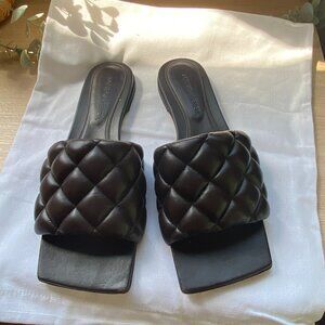 Bottega Veneta Womens LIDO Leather Slip On Slide Sandals Shoes SZ 36.5